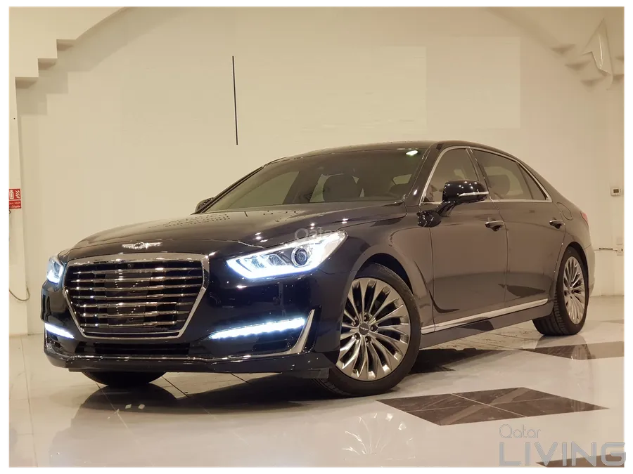Genesis G90 HTrac AWD